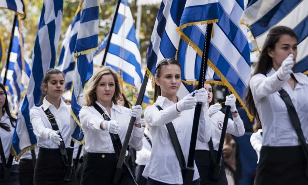 Ξεσάλωσε το twitter με την ακύρωση των παρελάσεων λόγω κορονοϊού